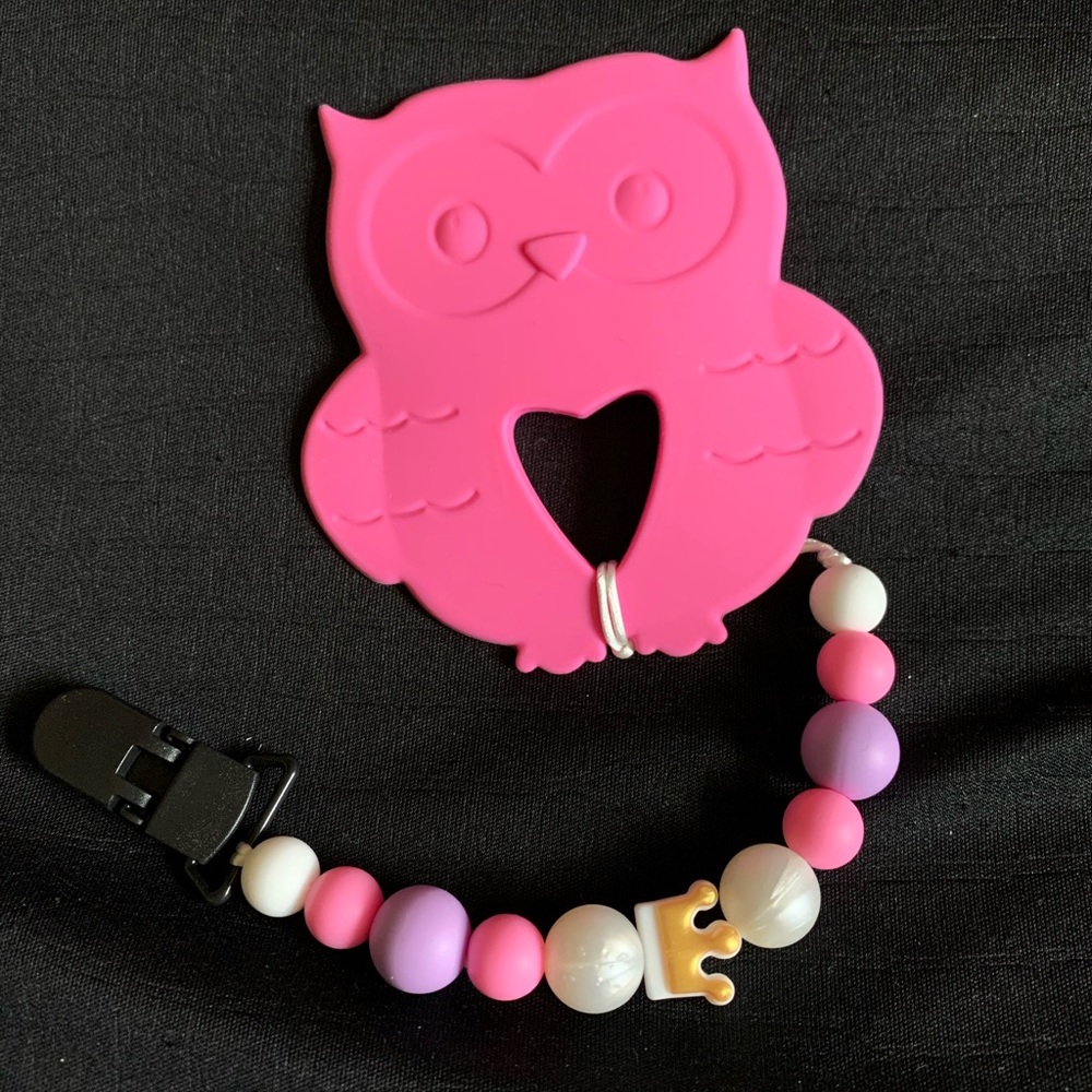 Pink owl & crown teething set